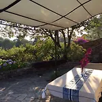 Les Hameaux De Pietragione Guest house *